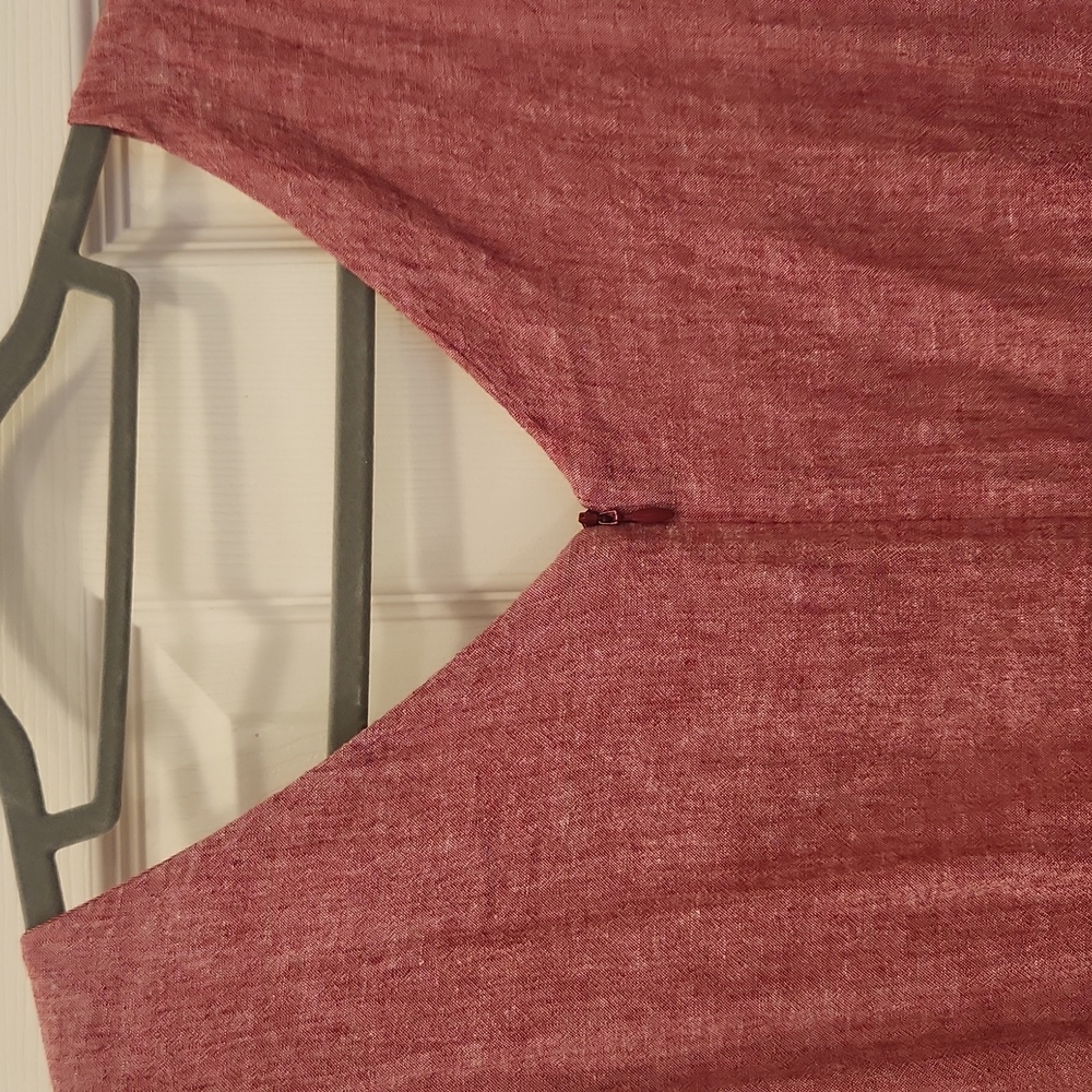 Dress - Picture 8 of 8
